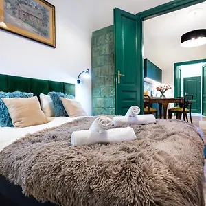Tyzenhauz Economy Apartament